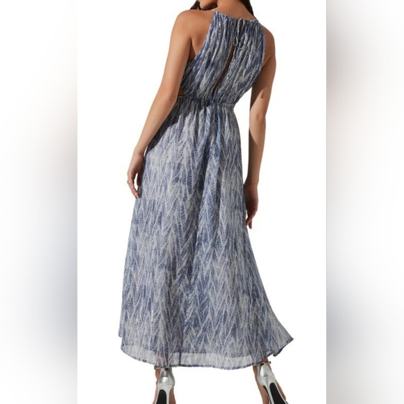 Astr the Label Cutout Halter Abstract Print Maxi Special Occasion Dress. - Picture 2 of 13